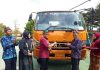 KTB Mendonasikan Mitsubishi Fuso Fighter ke SMK Negeri 1 Kamal, Madura